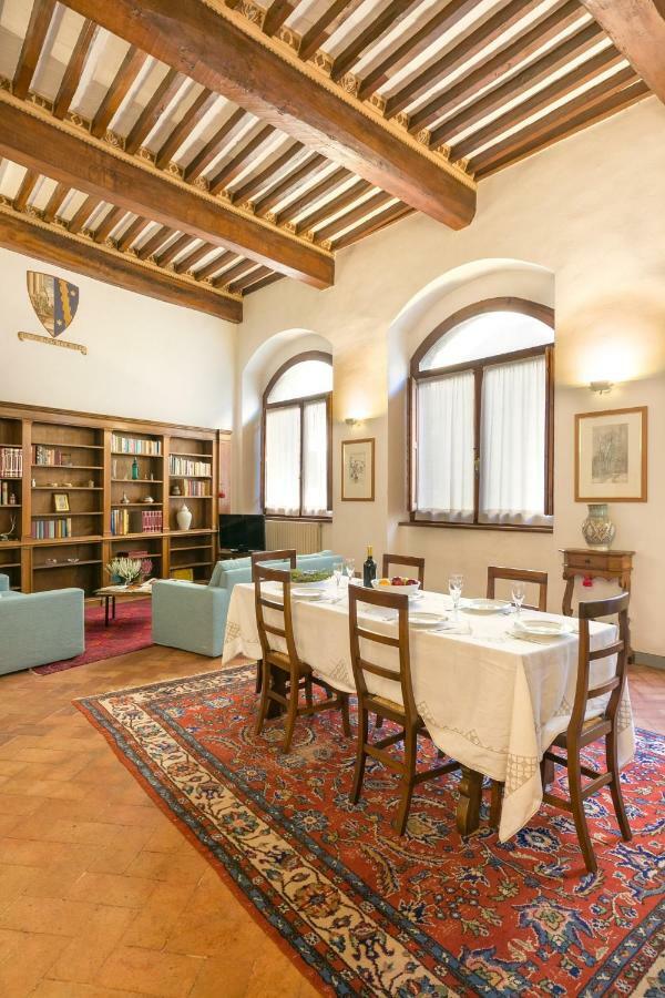 Casa Bella San Gimignano Centre Apartment ภายนอก รูปภาพ