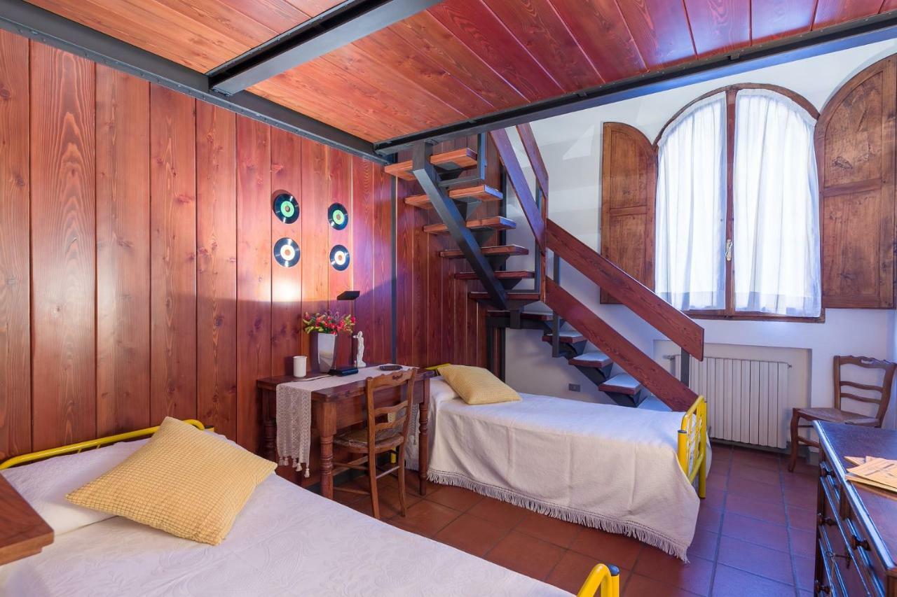 Casa Bella San Gimignano Centre Apartment ภายนอก รูปภาพ