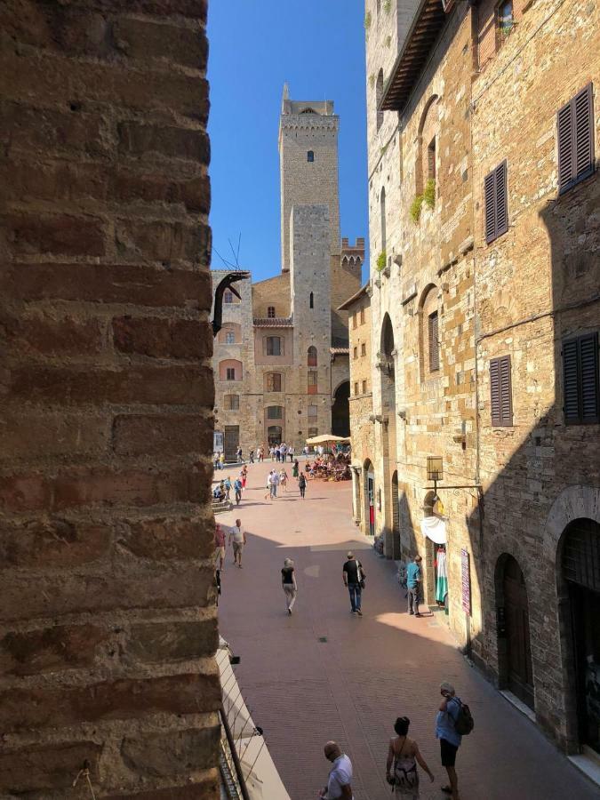 Casa Bella San Gimignano Centre Apartment ภายนอก รูปภาพ