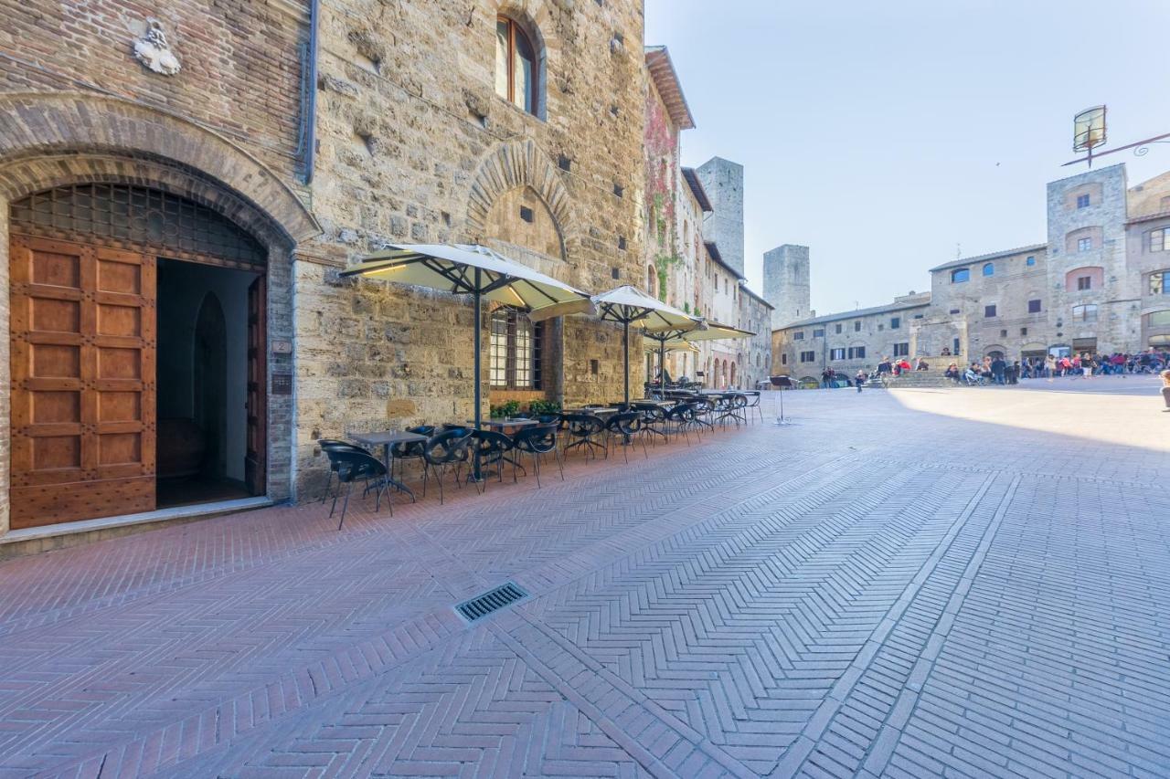 Casa Bella San Gimignano Centre Apartment ภายนอก รูปภาพ