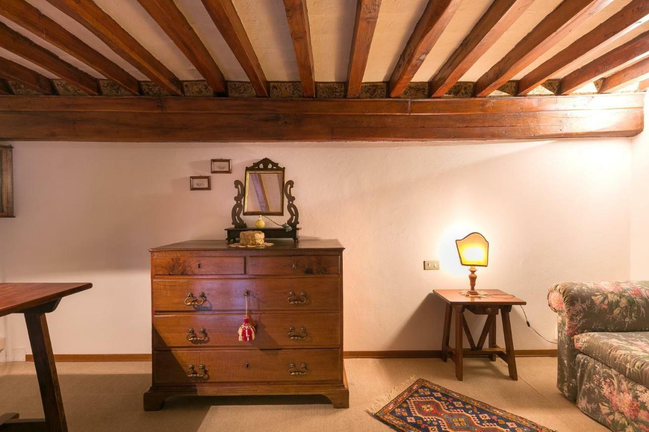 Casa Bella San Gimignano Centre Apartment ภายนอก รูปภาพ